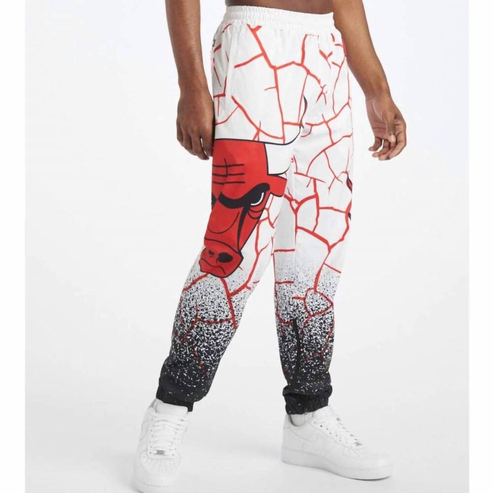 NEW BLACK PYRAMID chicago bulls logo pants in white